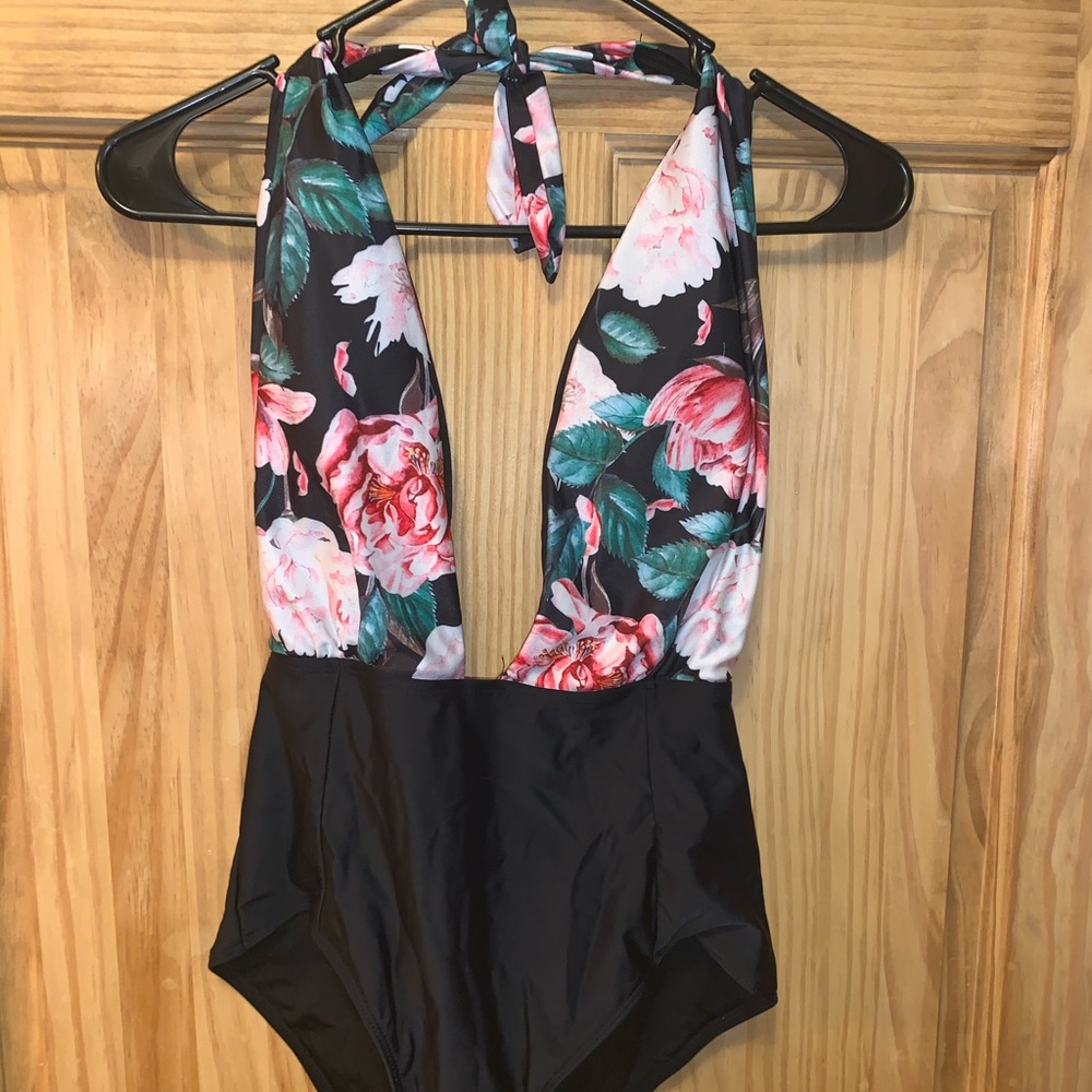 One piece bathing suit